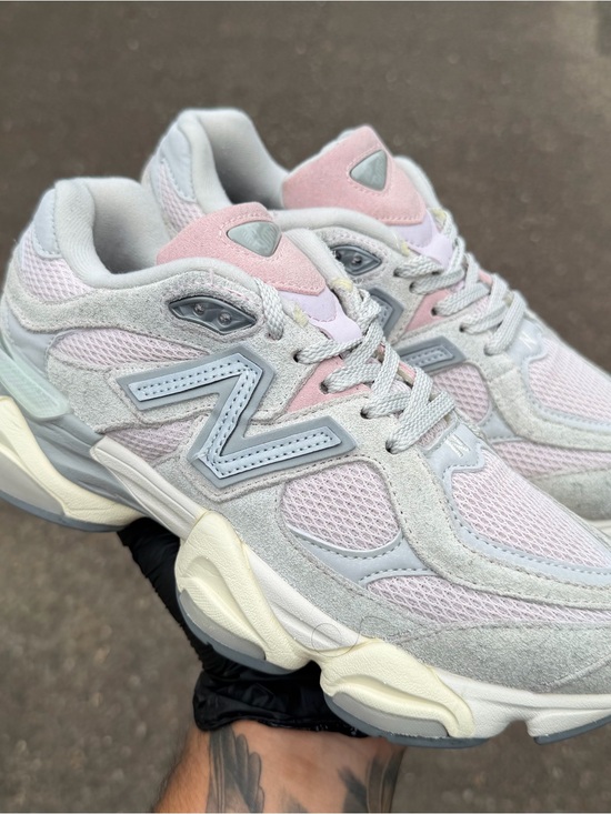 New Balance Shoes - New Balance 9060 size 7 Women’s - Pink/Gray